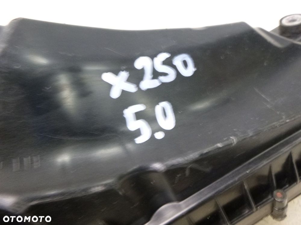 OBUDOWA FILTRA POWIETRZA JAGUAR XF X250 5.0 - 12