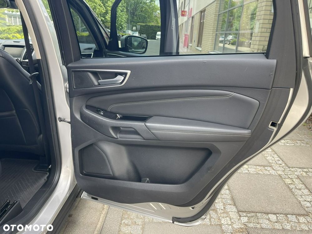 Ford S-Max - 26