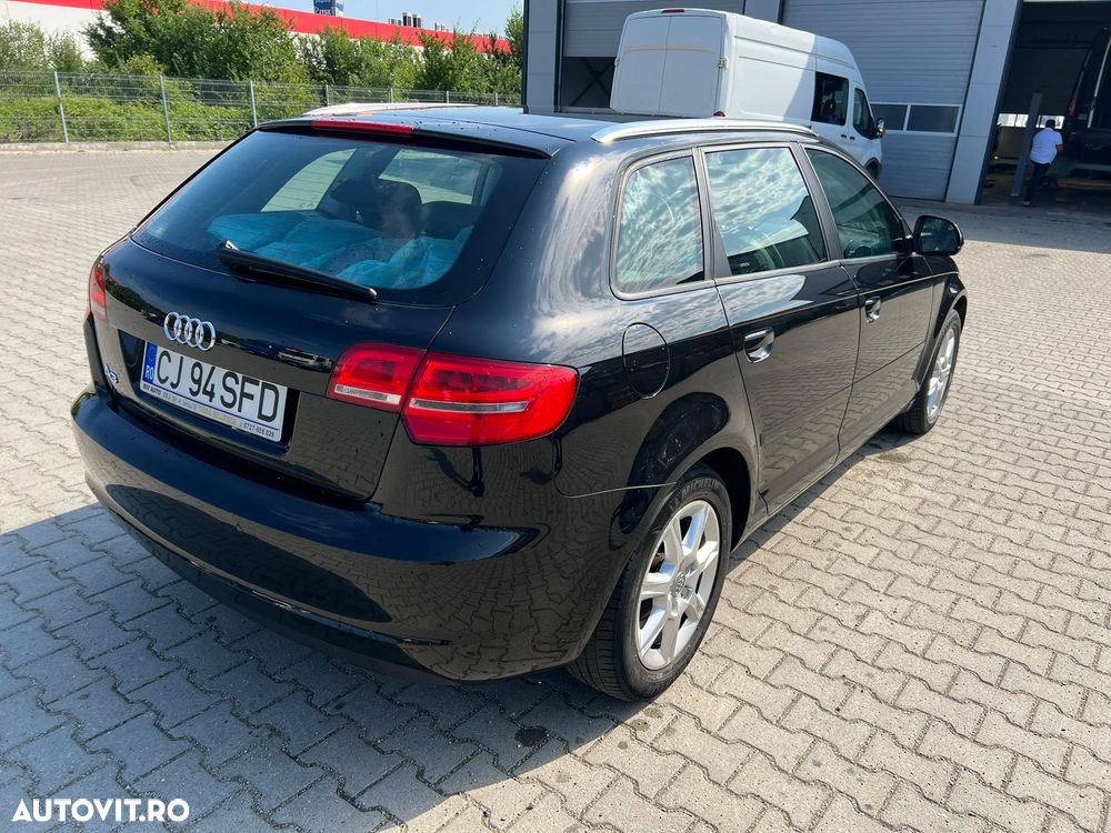 Audi A3 Sportback 1.6 TDI Ambiente - 5