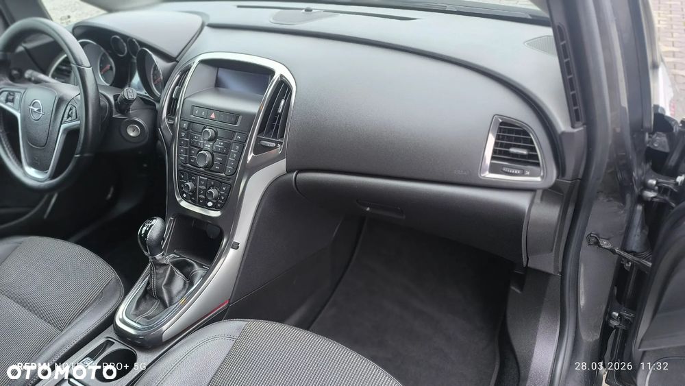 Opel Astra 1.4 Turbo Innovation - 31