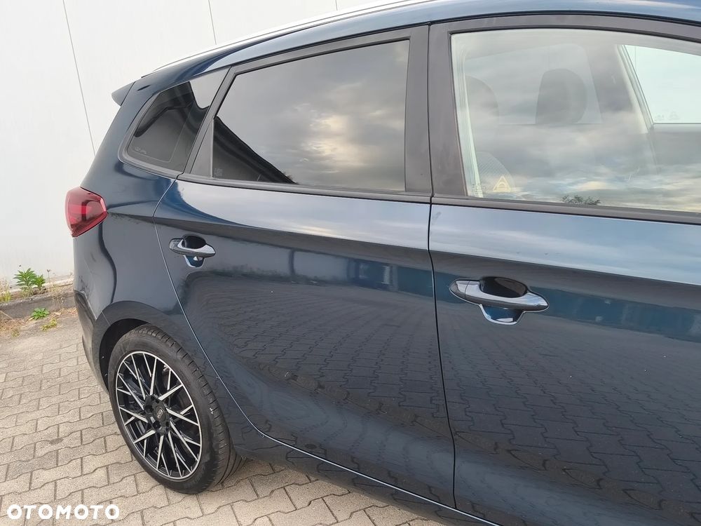 Kia Carens 1.6 GDI M EU6 - 13