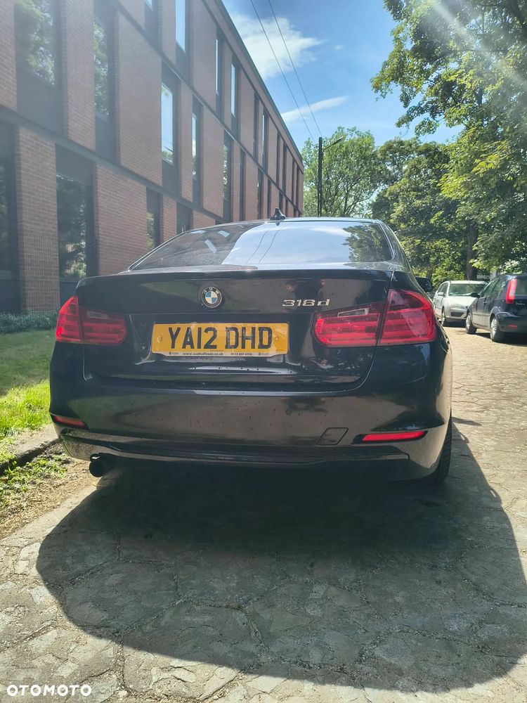 BMW Seria 3 316d Sport Line EU6 - 15