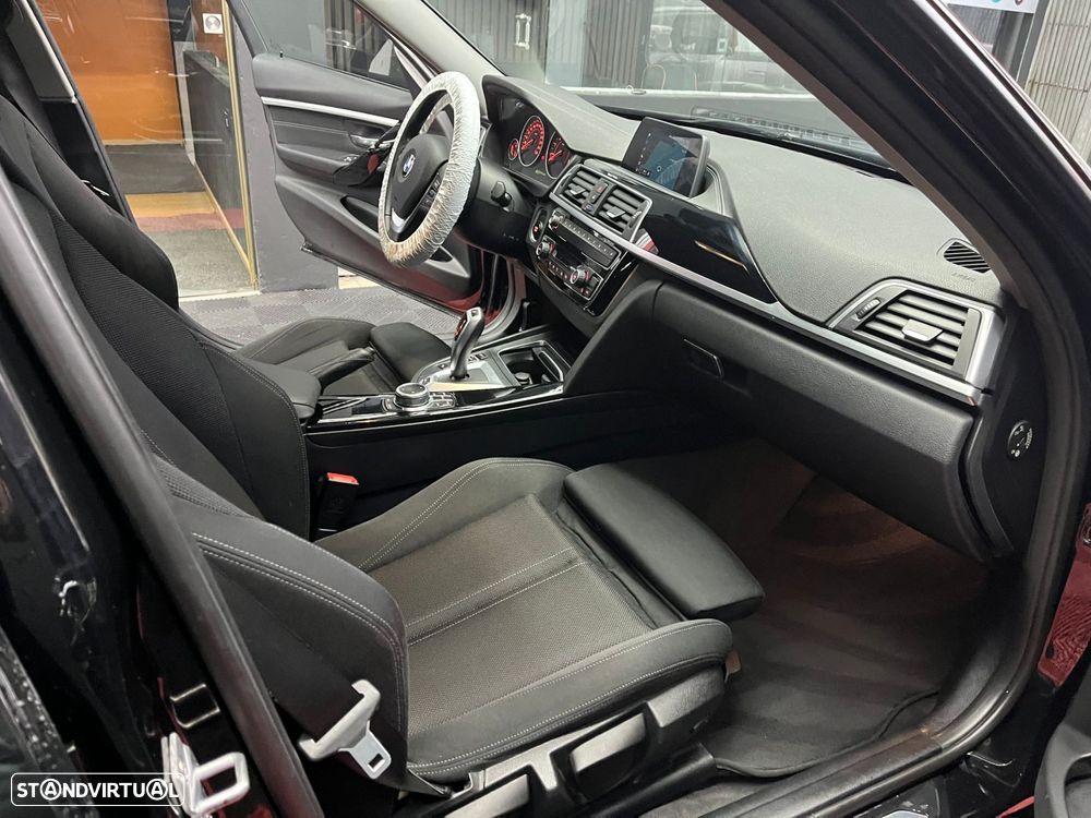 BMW 330 e iPerformance Line Sport - 9