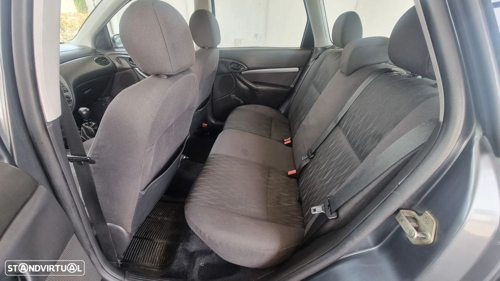 Ford Focus 1.8 TDCi Ghia - 6