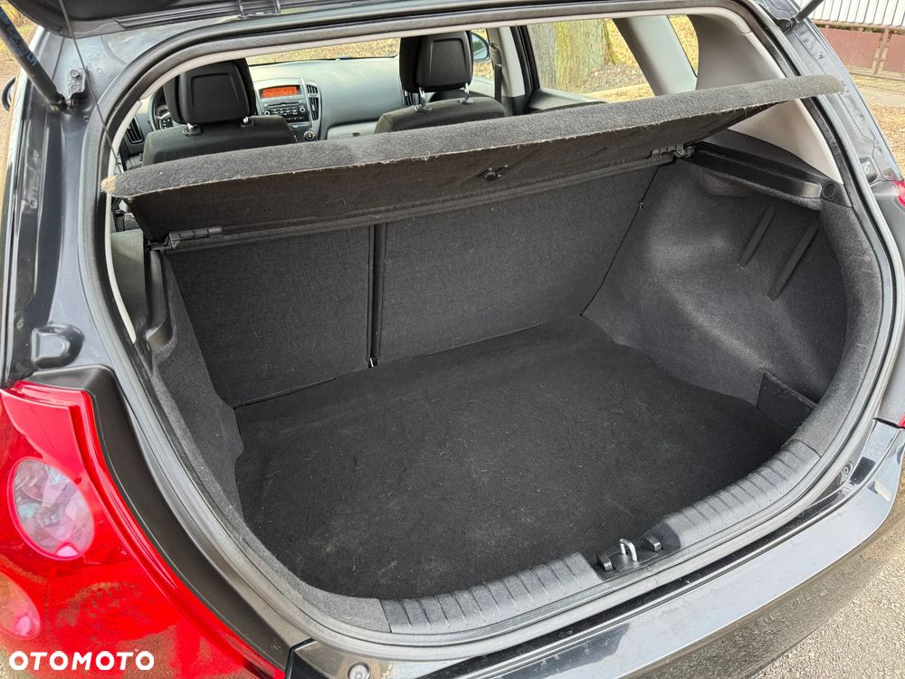 Kia Ceed 1.4 CVVT LX - 23
