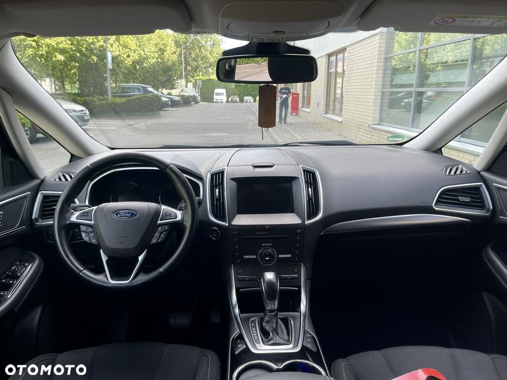 Ford S-Max - 23