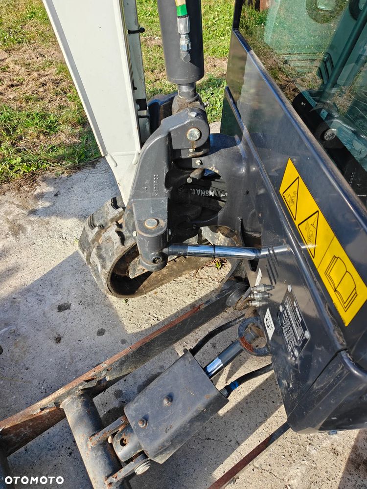 Bobcat E19 - 10
