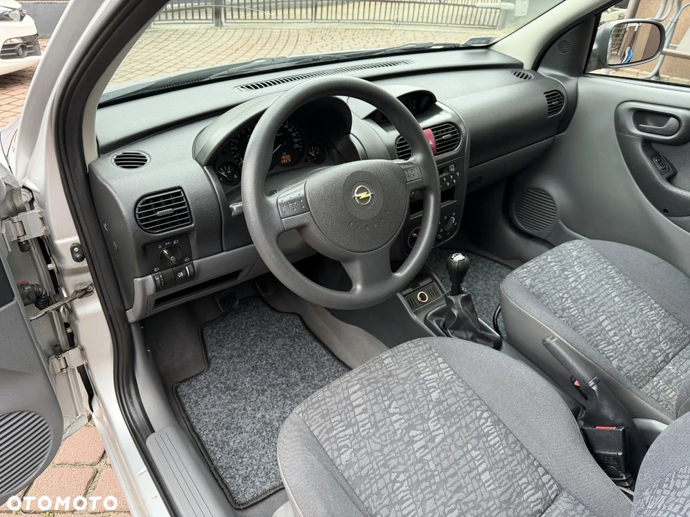 Opel Corsa 1.2 16V - 20