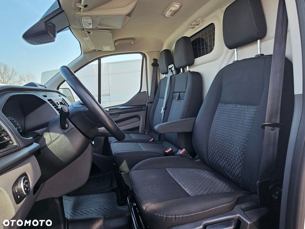Ford transit-custom L2H2 *69900zł NETTO* Regały + podjazd 2.0TdCi/170KM - 18