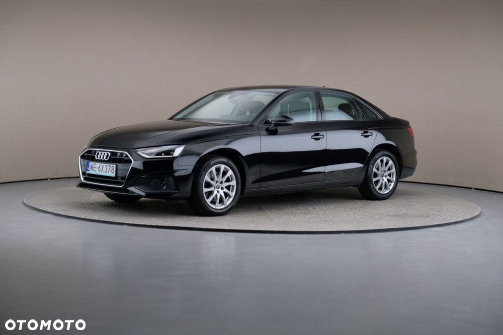 Audi A4 Limousine - 1