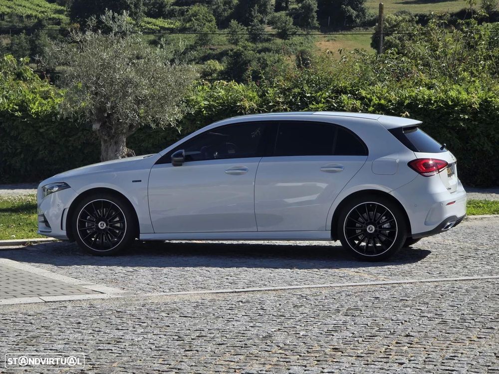 Mercedes-Benz A 250 e 8G-DCT AMG Line - 37