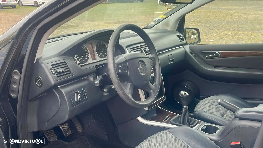 Mercedes-Benz B 150 BlueEFFICIENCY - 19