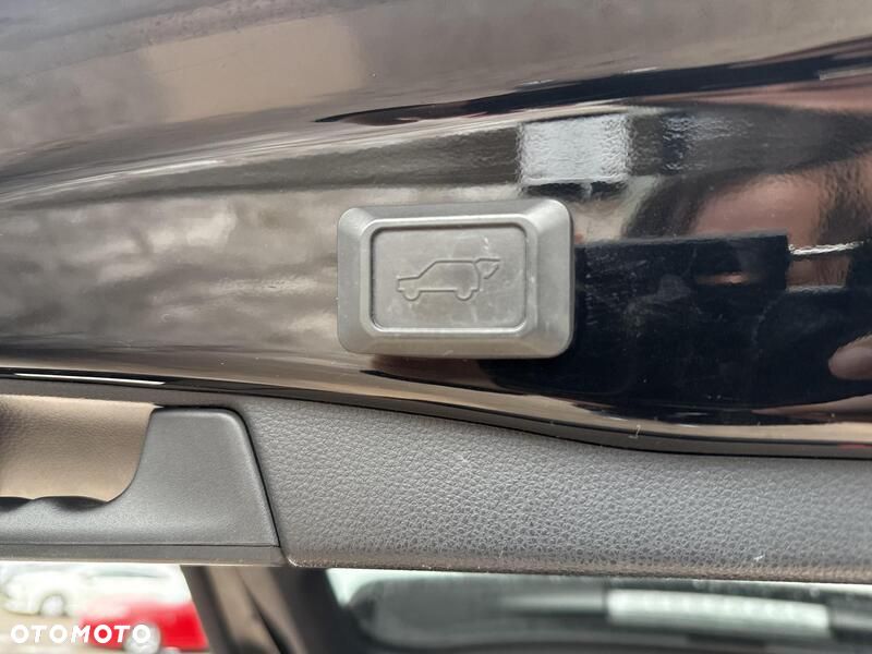 Toyota RAV4 - 23