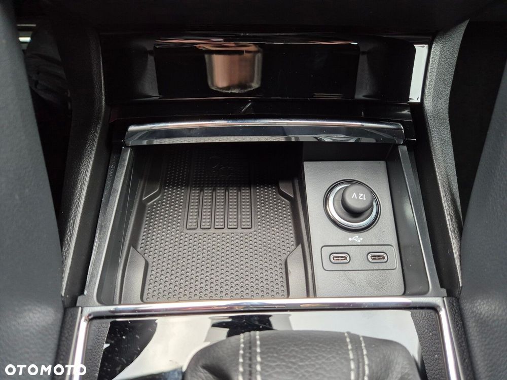 Skoda Karoq 1.5 TSI ACT Sportline DSG - 28