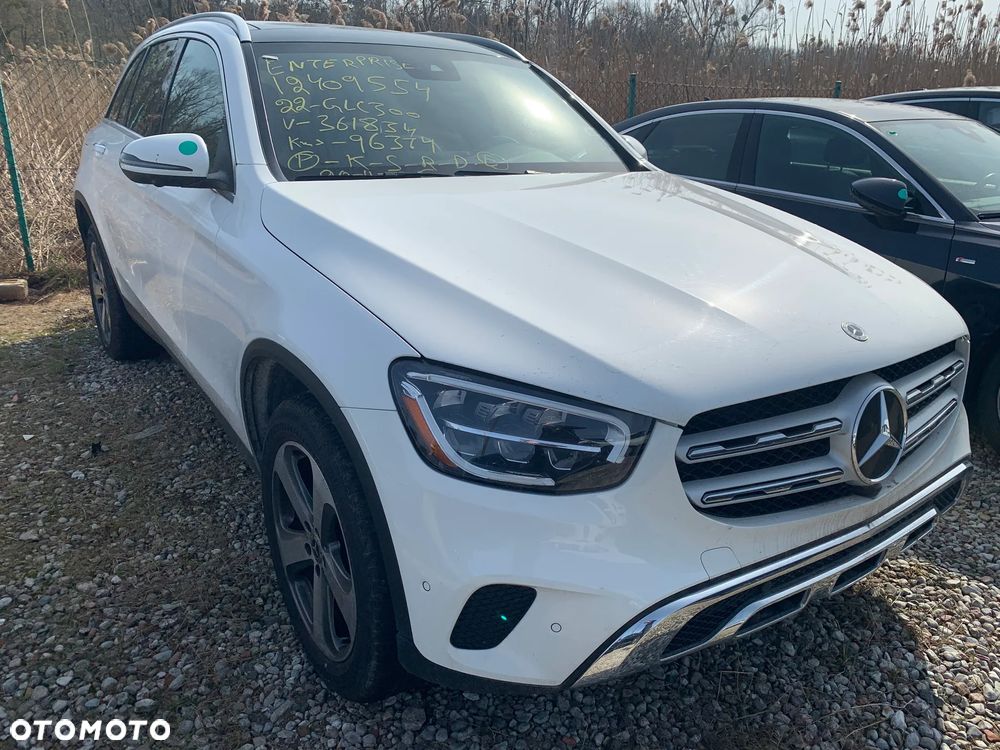 Mercedes-Benz GLC 300 4Matic 9G-TRONIC - 2