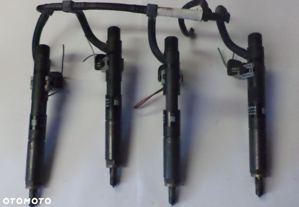 Wtrysk wtryskiwacz   RENAULT NISSAN H8200827965 - 1