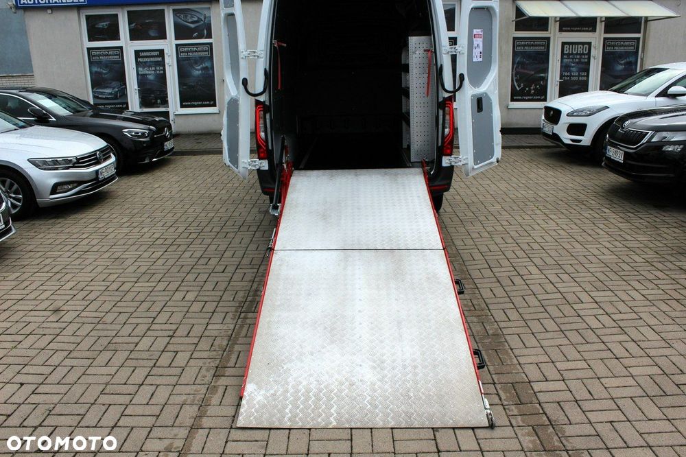 Mercedes-Benz Sprinter - 7