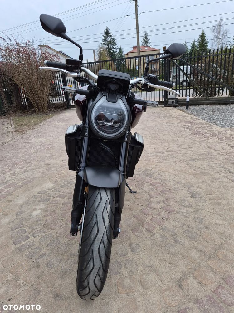 Honda CB - 10
