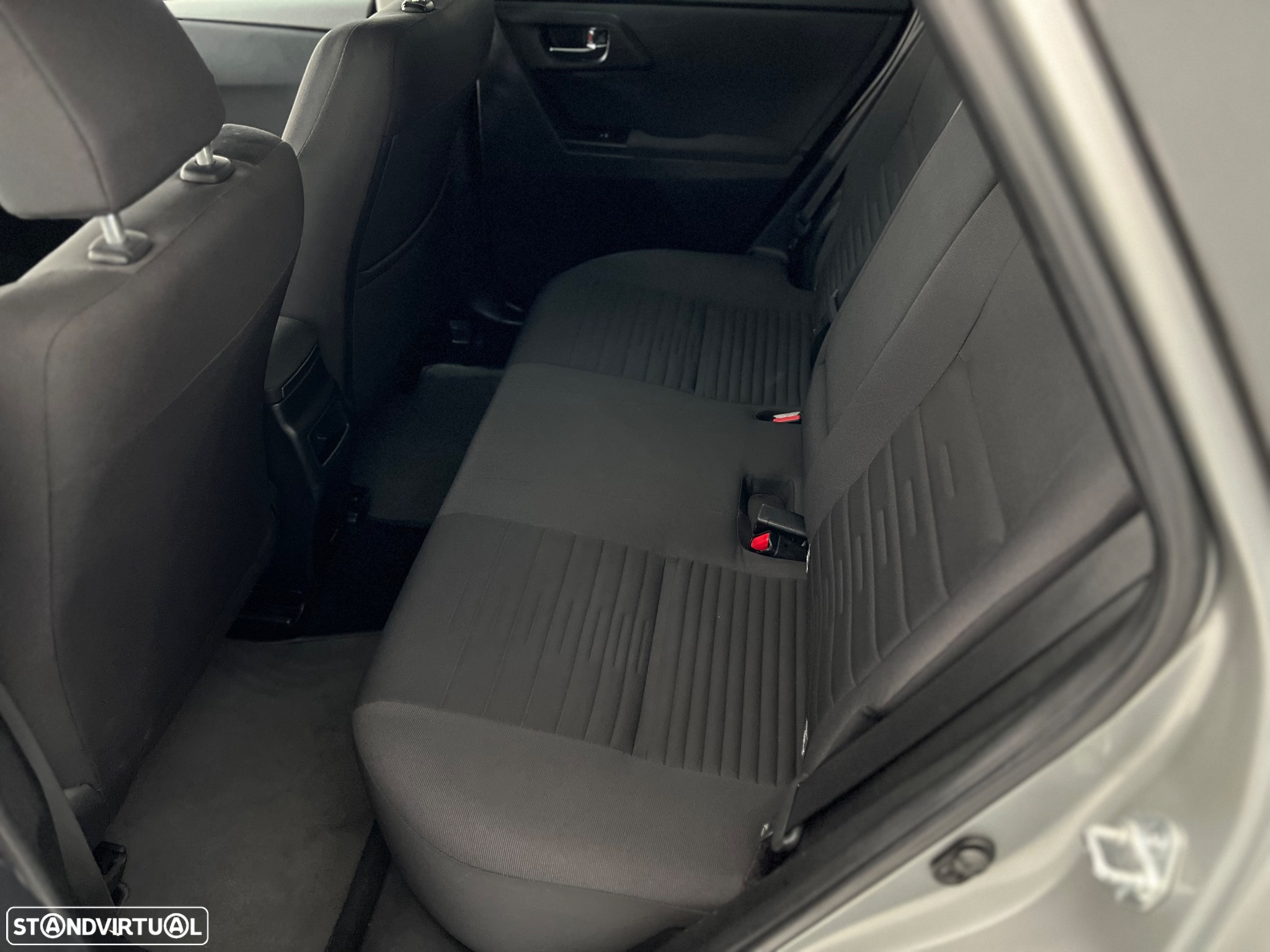 Toyota Auris Touring Sports 1.6 D-4D Comfort +P.Sport+Navi - 25