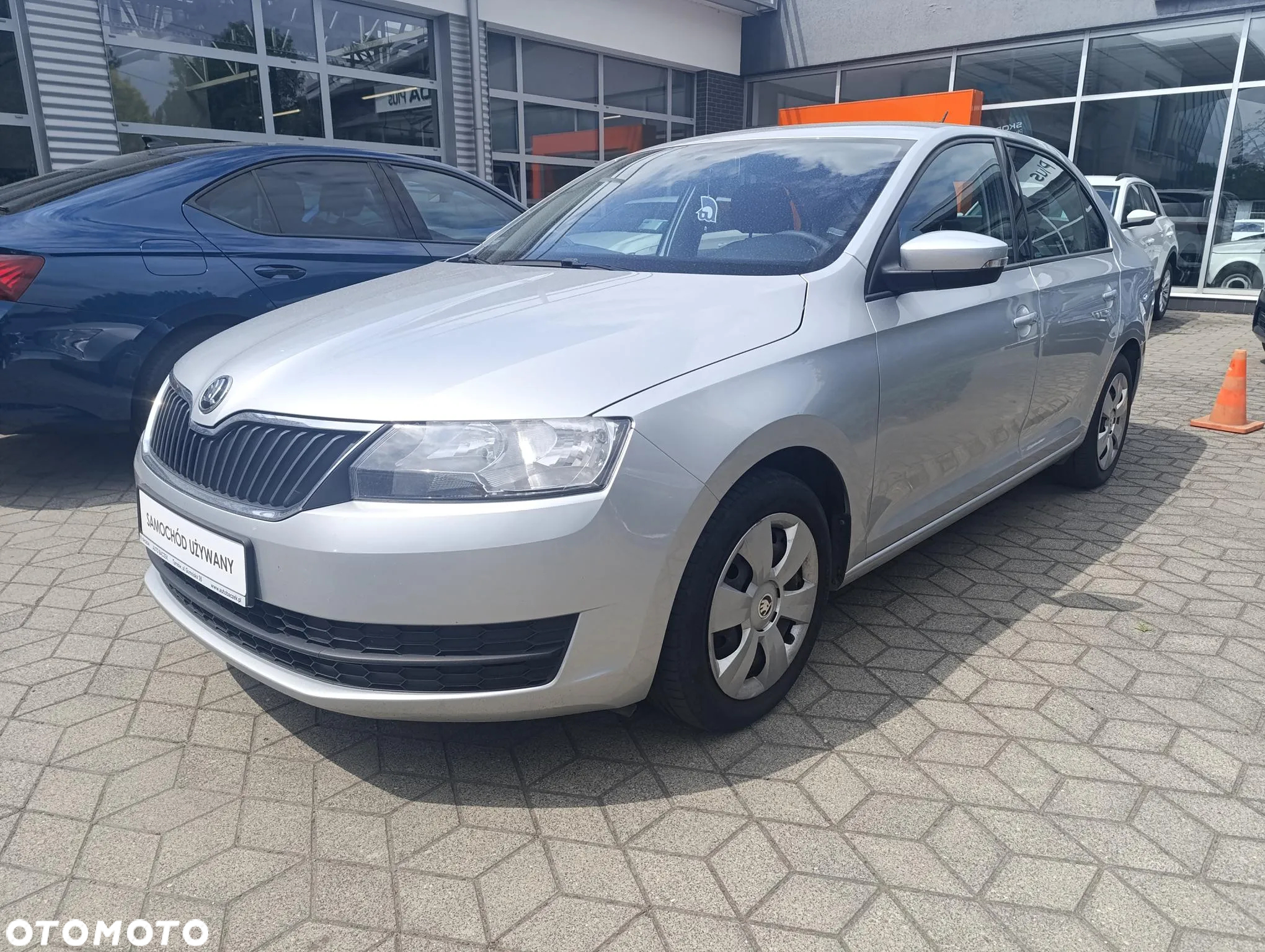 Skoda RAPID 1.2 TSI Ambition - 2