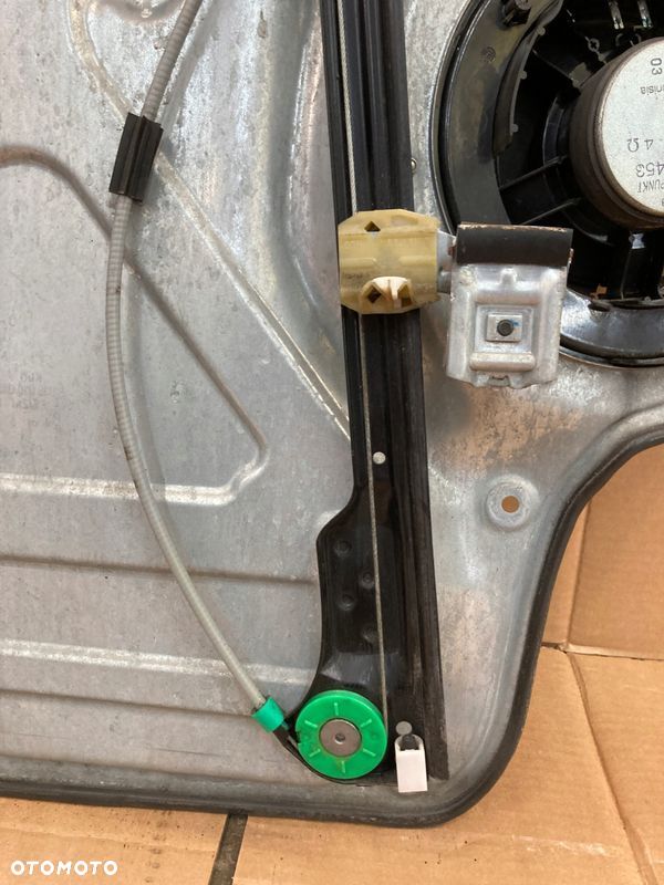 VW T5 MULTIVAN TRANSPORTER 03- PODNOŚNIK MECHANIZM SZYBY PRAWY ORYGINAŁ - 11