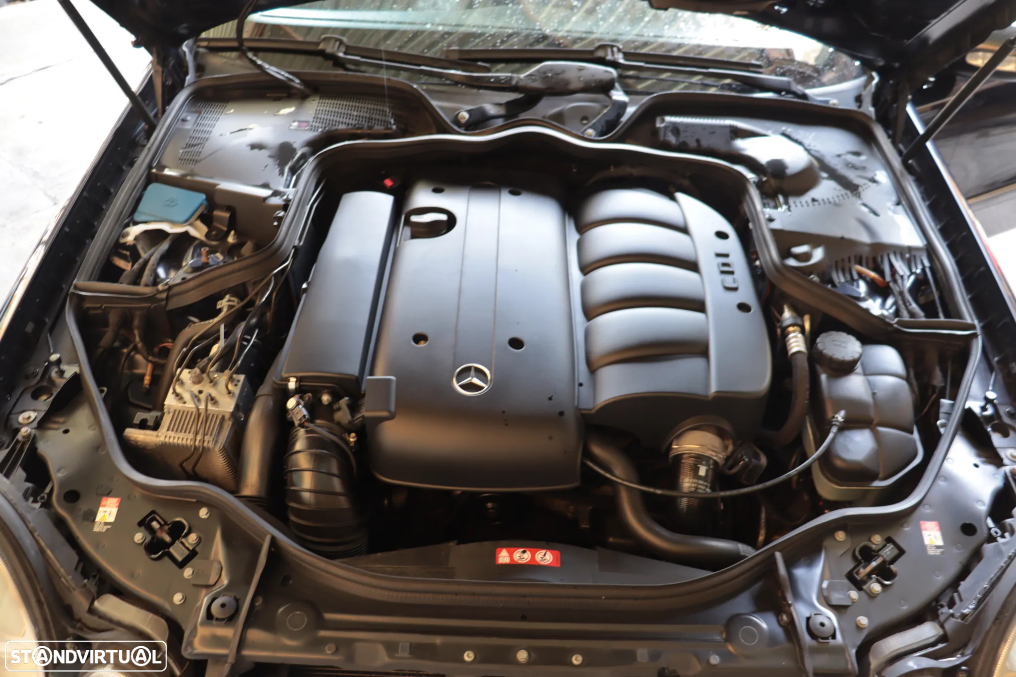 Mercedes-Benz E 220 CDi Avantgarde Aut. - 28