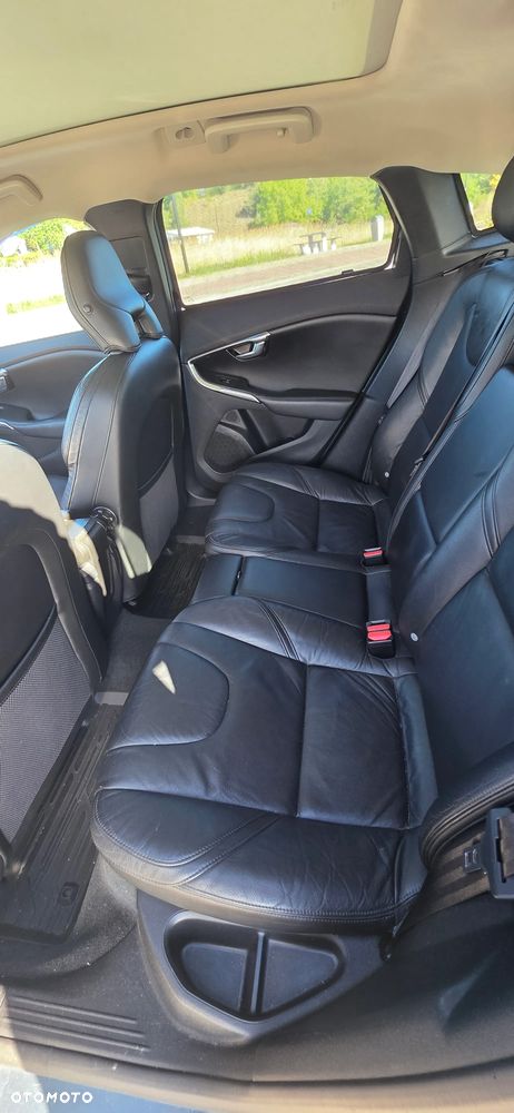 Volvo V40 D2 R-Design Summum - 13