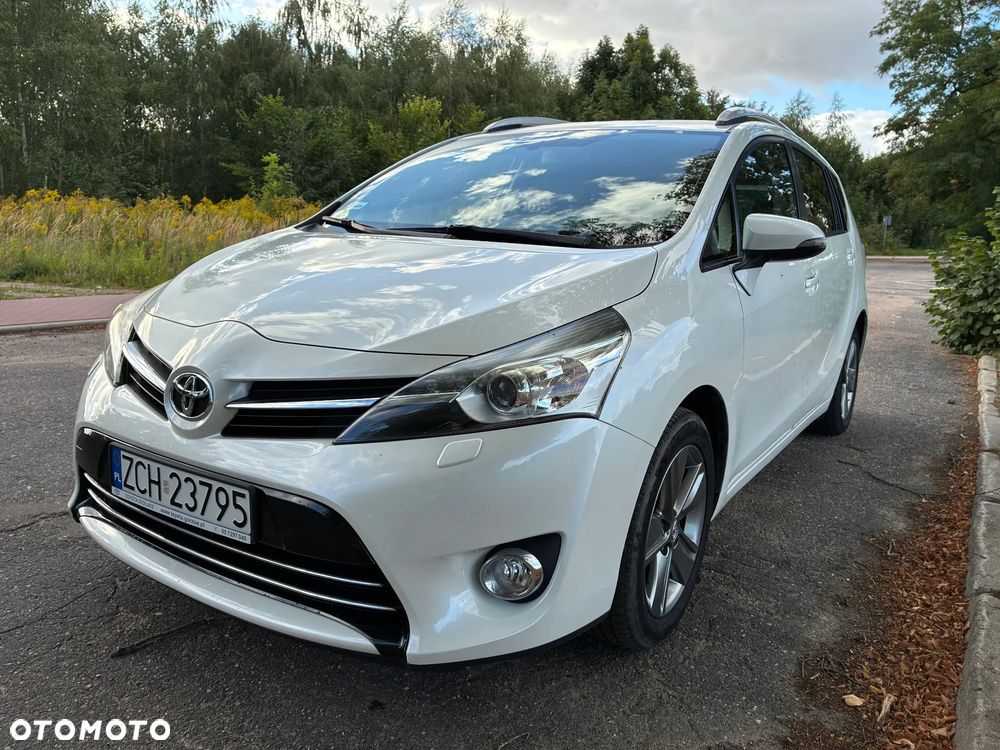 Toyota Verso 1.8 Premium EU5 7os - 3