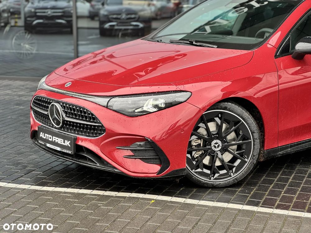 Mercedes-Benz CLA 200 mHEV 4-Matic 8G-DCT - 3