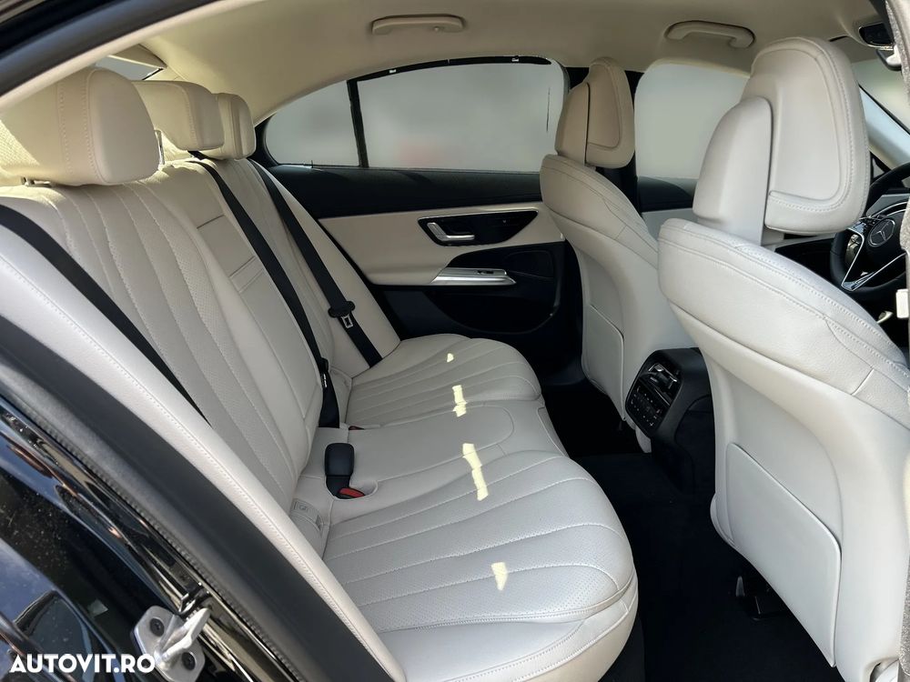 Mercedes-Benz E 200 4MATIC MHEV - 14