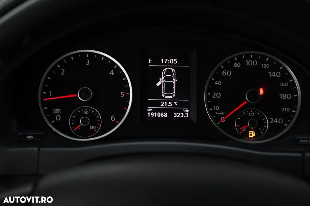 Volkswagen Tiguan 2.0 TDI 4Motion Sport & Style - 18