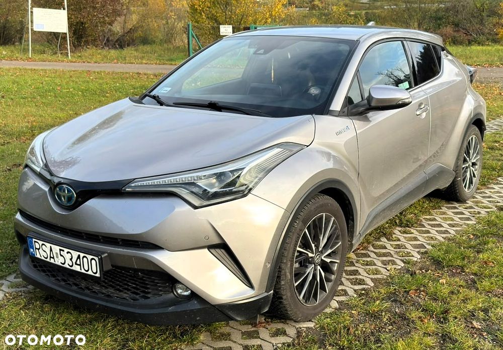 Toyota C-Hr 2017 photo 2