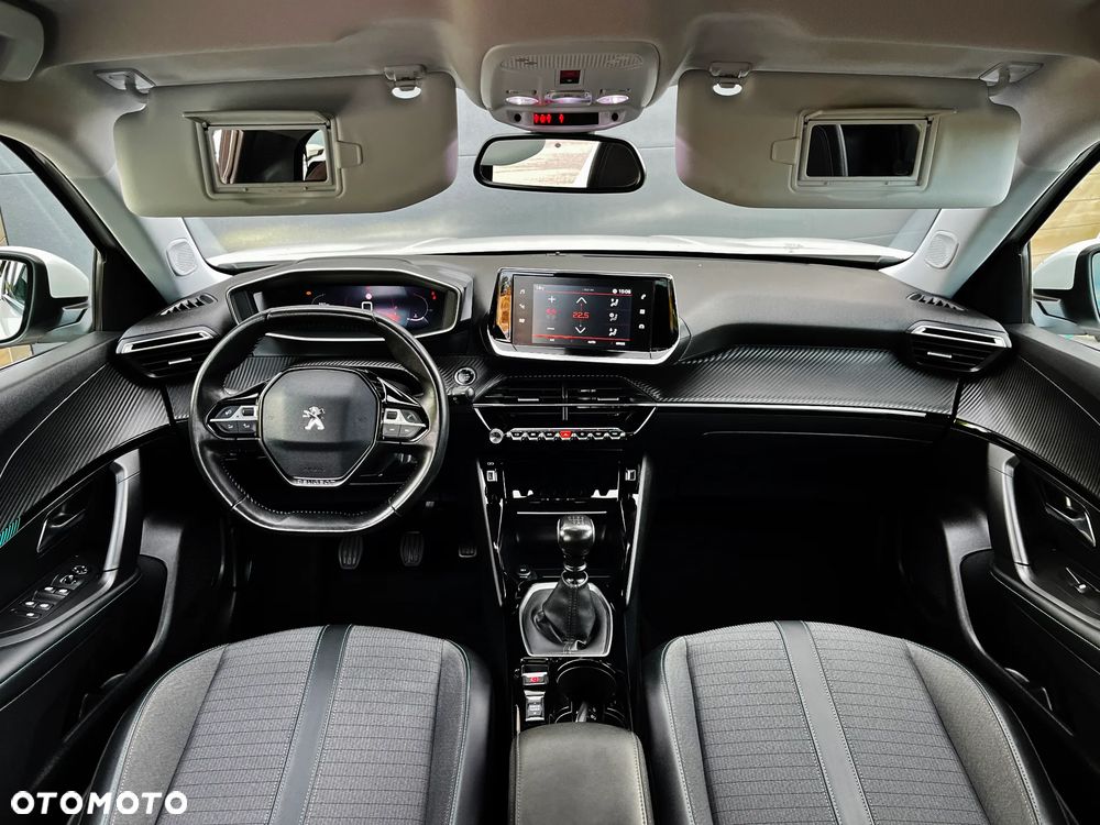 Peugeot 2008 1.2 PureTech Allure S&S - 7