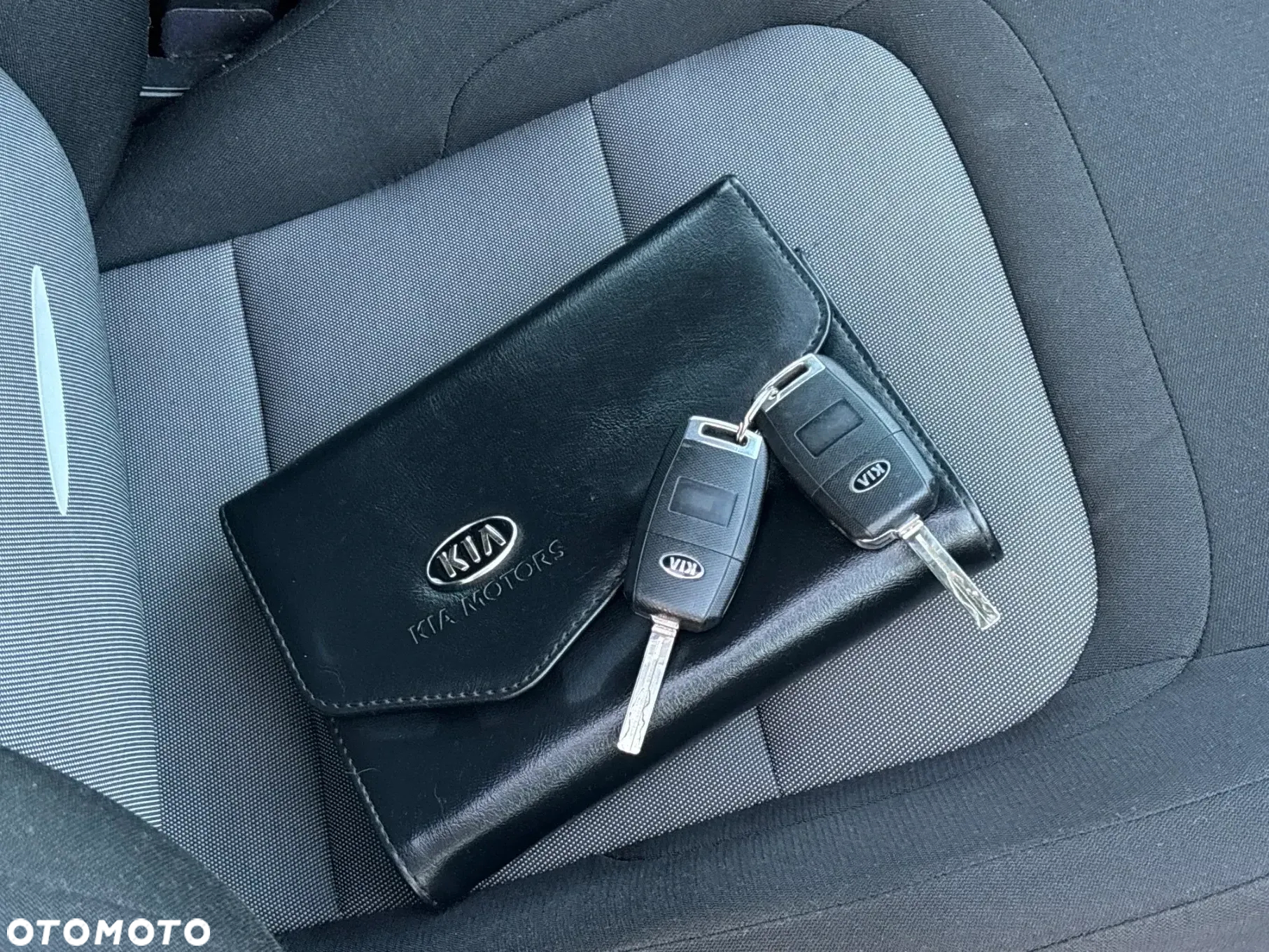 Kia Ceed 1.6 GDI DCT Platinum Edition - 33
