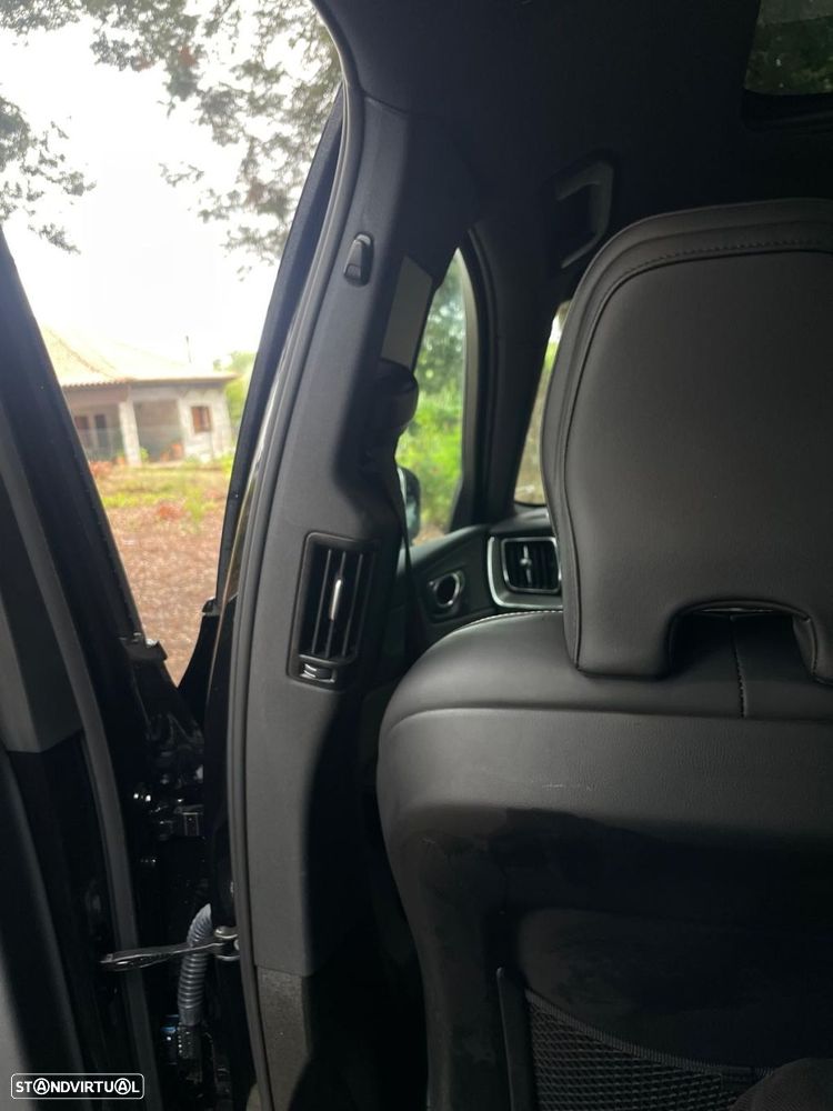 Volvo XC 60 2.0 T6 PHEV Black Edition AWD - 2