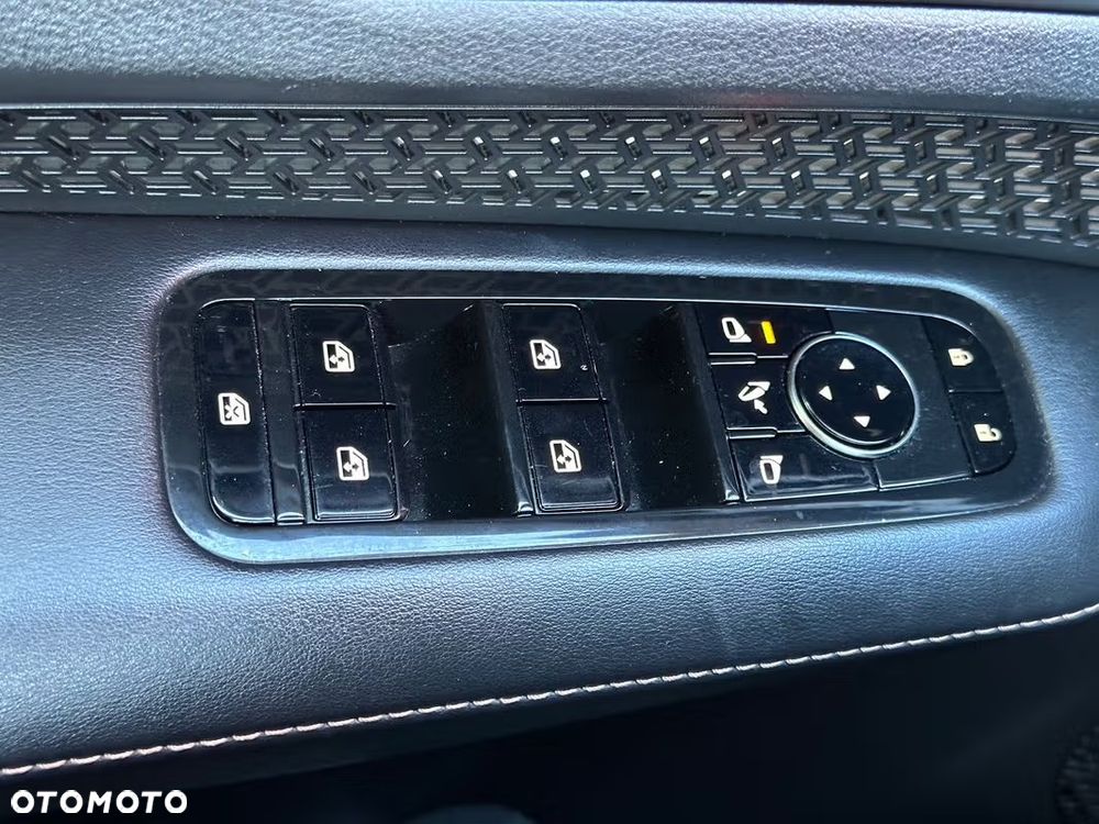 Nissan Ariya 87kWh E-4orce Nismo - 19