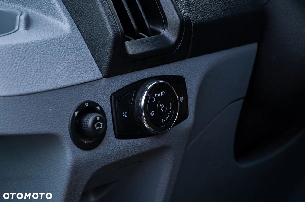 Ford TRANSIT - 16