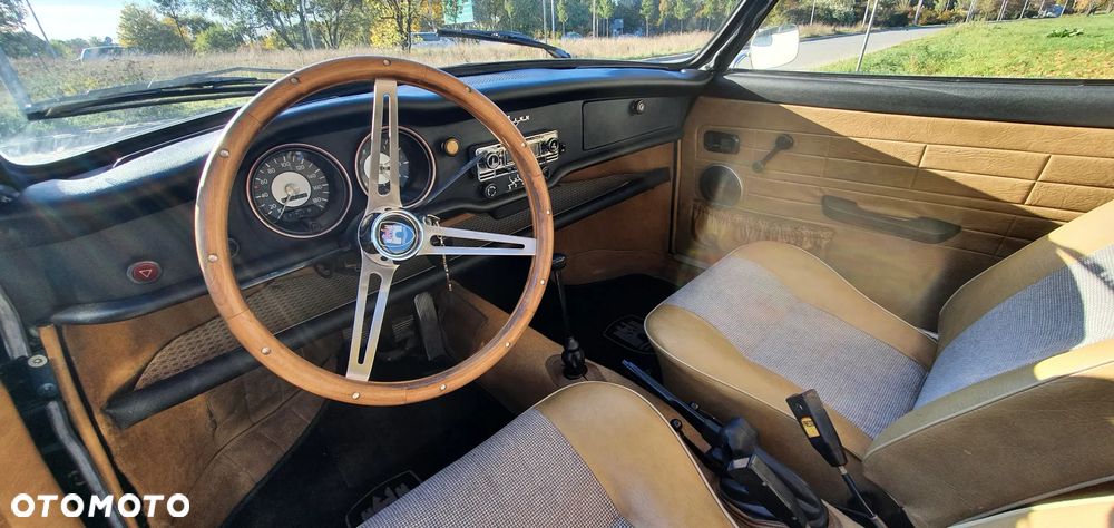 Volkswagen Karmann Ghia - 4