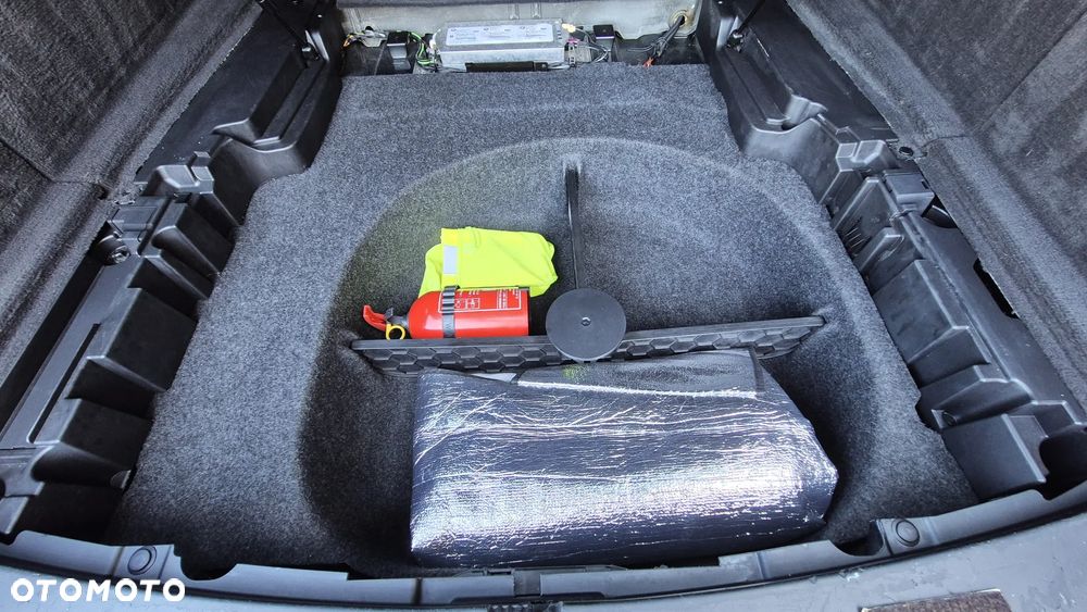 BMW Seria 5 - 32