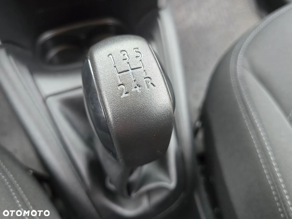 Peugeot 208 1.2 PureTech Style - 19