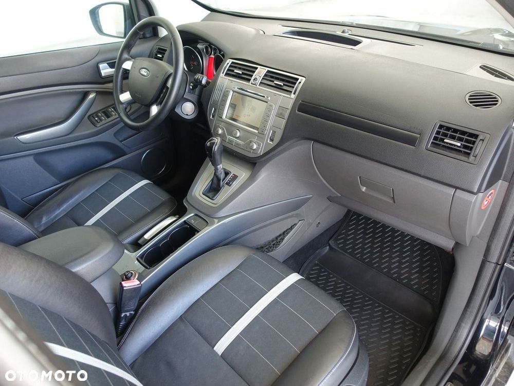Ford Kuga 2.5 4x4 Titanium - 19