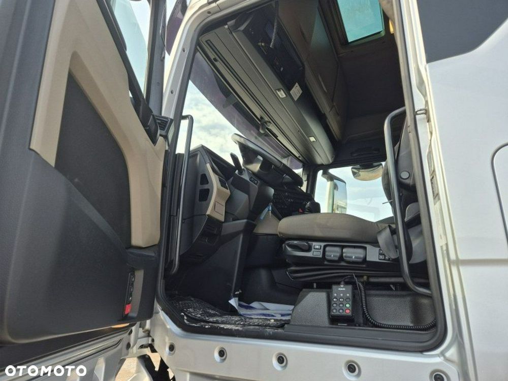 MAN tgx - 12