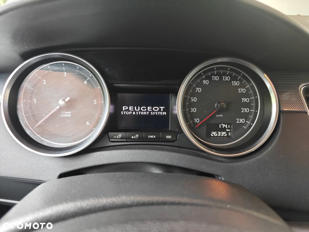 Peugeot 508 2.0 BlueHDi Active S&S - 12