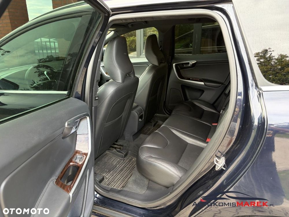 Volvo XC 60 D4 AWD Momentum - 14