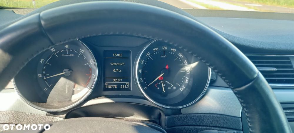 Skoda Superb 1.8 TSI Exclusive - 9