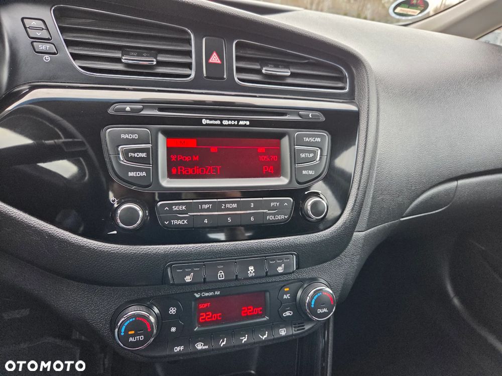 Kia Ceed 1.6 GDI ISG Dream Team Edition - 5