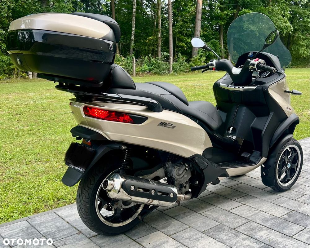 Piaggio MP-3 - 5