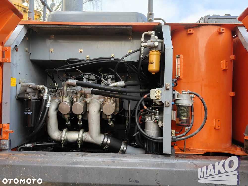 Hitachi Hitachi ZX210LC-5B - 15