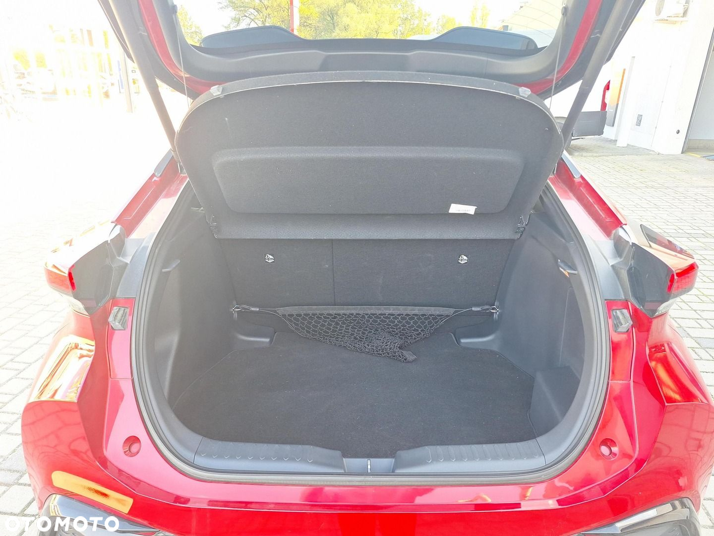 Toyota C-HR - 13