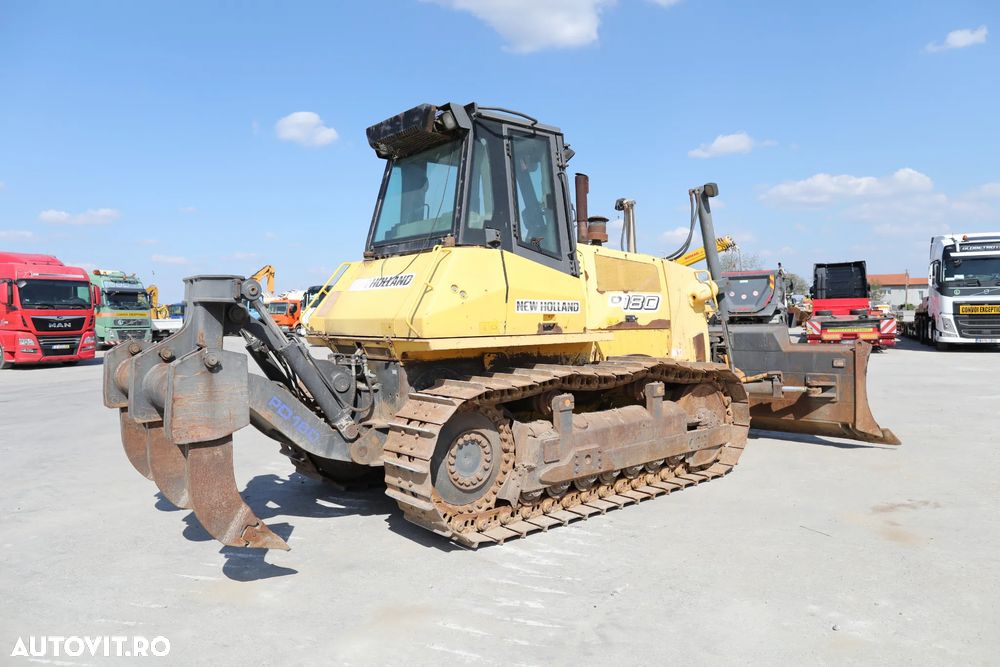 New Holland D180 cu scalificator - 3